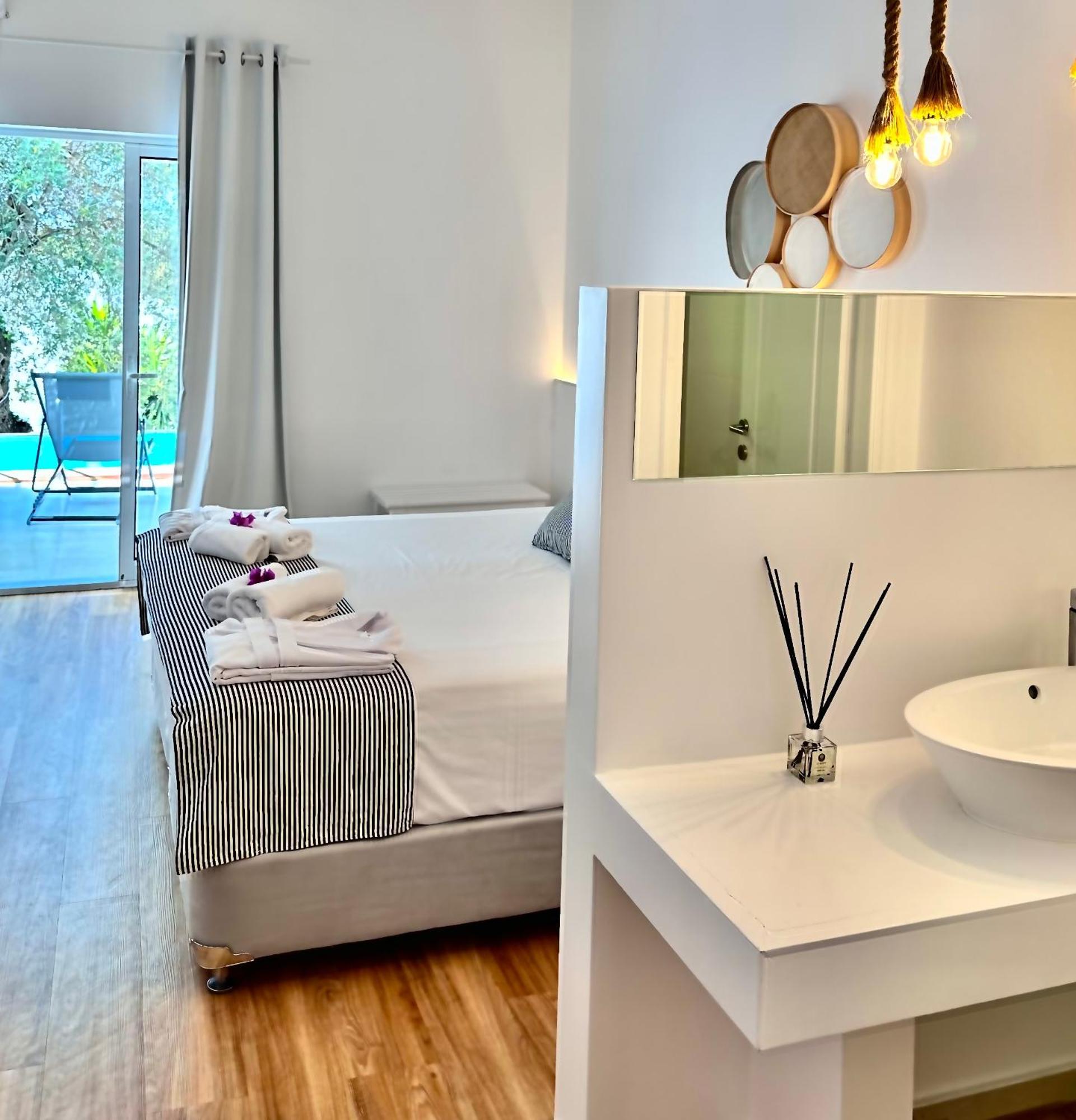 Mr And Mrs White Corfu Couples Retreat Adults Only Hotel Acharavi  Ngoại thất bức ảnh